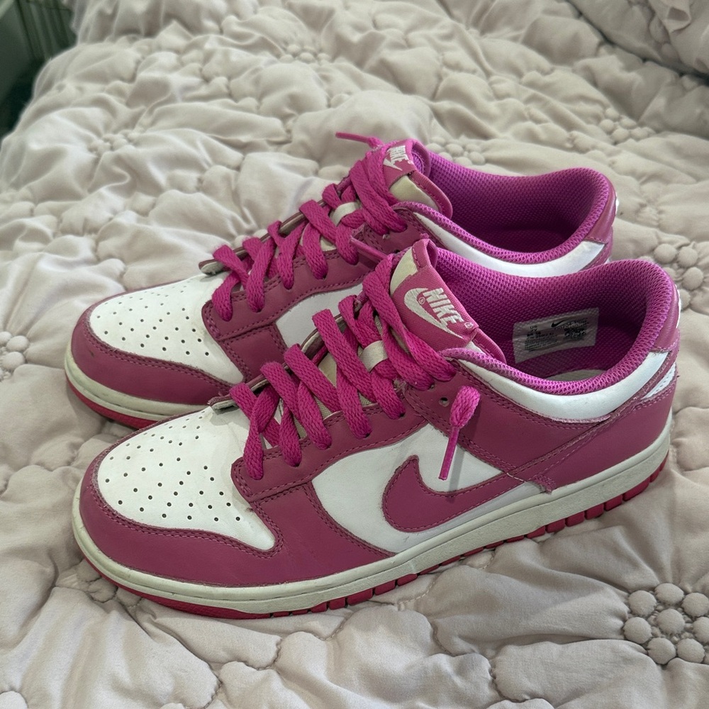 Nike Dunks kids Pink and White